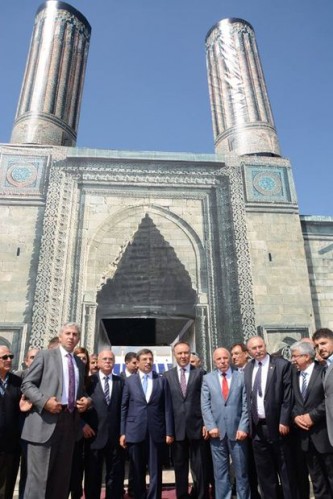 ANKARA'DA '3. ERZURUM GÜNLERİ' HELECANI