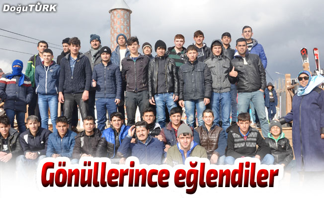 Gönüllerince eğlendiler