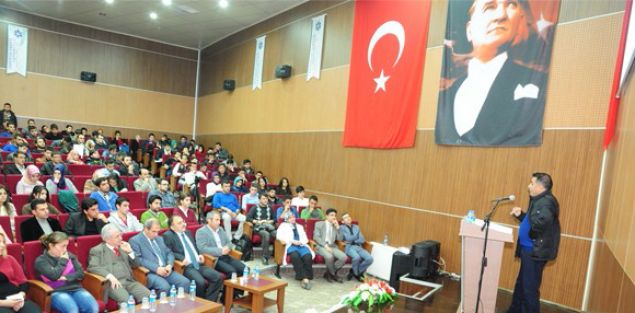 ETÜ’DE AKADEMİK ÖZGÜRLÜK KONFERANSI