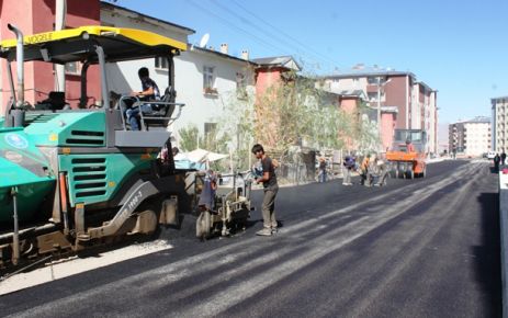 PALANDÖKEN BELEDİYESİNİN ÇALIŞMALARI ARALIKSIZ SÜRÜYOR