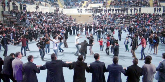 SAKARYA ERZURUMLULAR DERNEĞİNDEN MUHTEŞEM KUTLAMA 